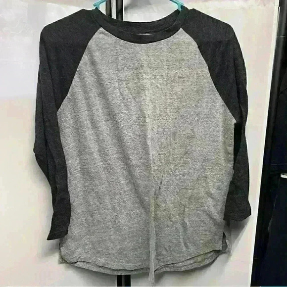 Old Navy shirt - Picture 2 of 3